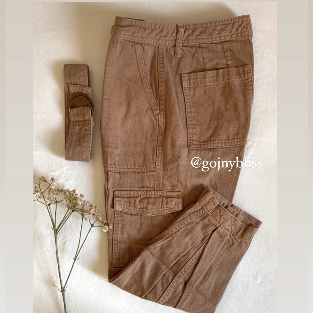 BANANA REPUBLIC • Utility Cargo Pant Iced Latte Womens Size 2